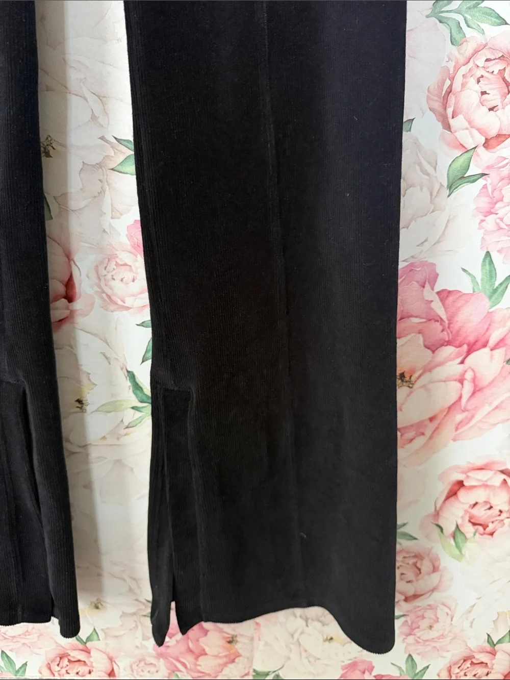 ALO YOGA Winter Break High Waist Flare Microcurduroy Black size XS/S